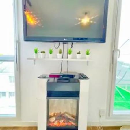 Appartamento The White Lion Downtown And Balcony